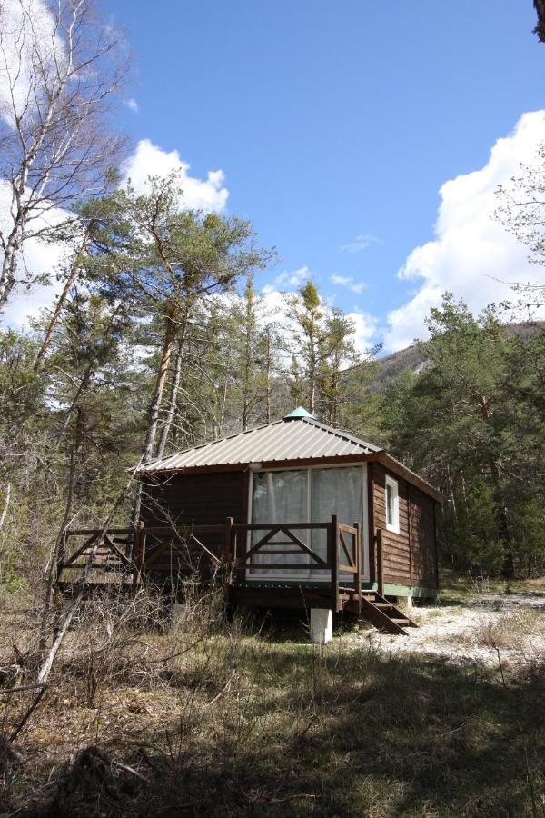 Camping Du Villard Thorame-Basse Экстерьер фото