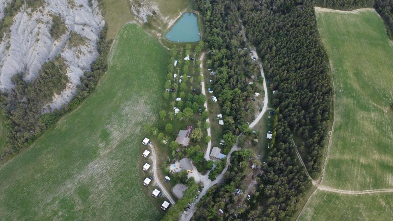 Camping Du Villard Thorame-Basse Экстерьер фото