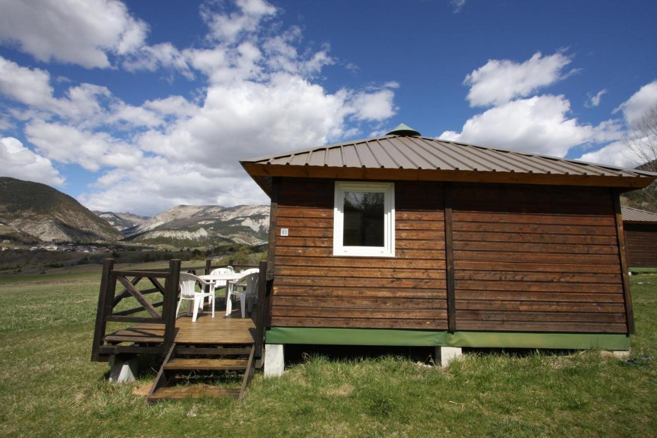 Camping Du Villard Thorame-Basse Экстерьер фото