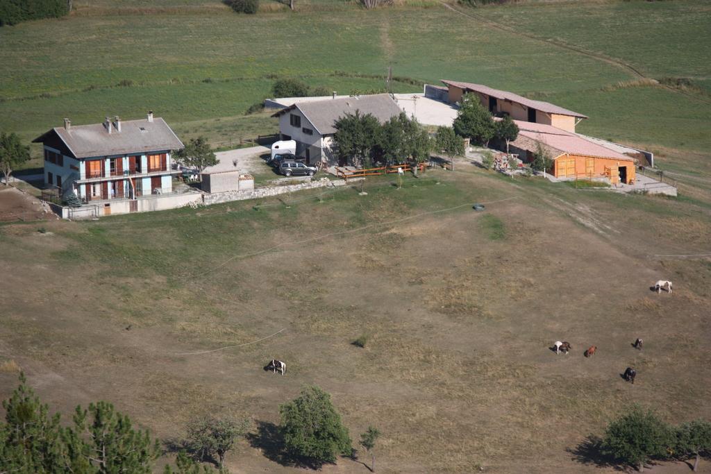 Camping Du Villard Thorame-Basse Экстерьер фото