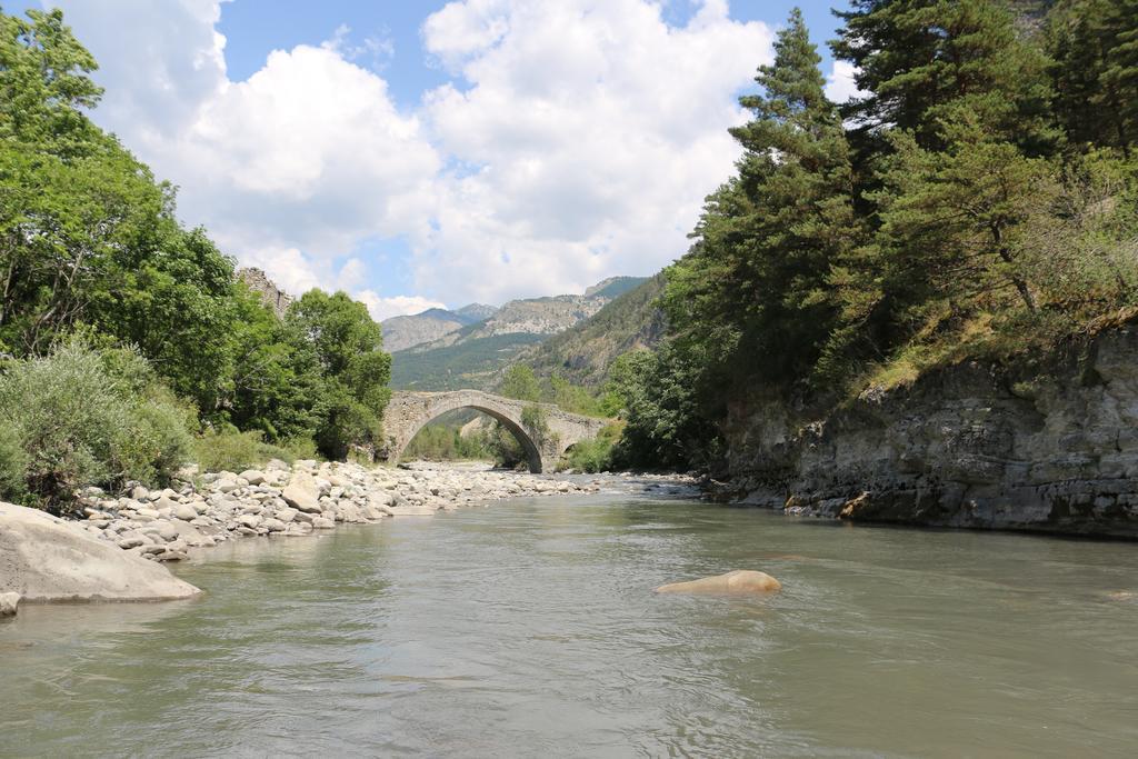 Camping Du Villard Thorame-Basse Экстерьер фото